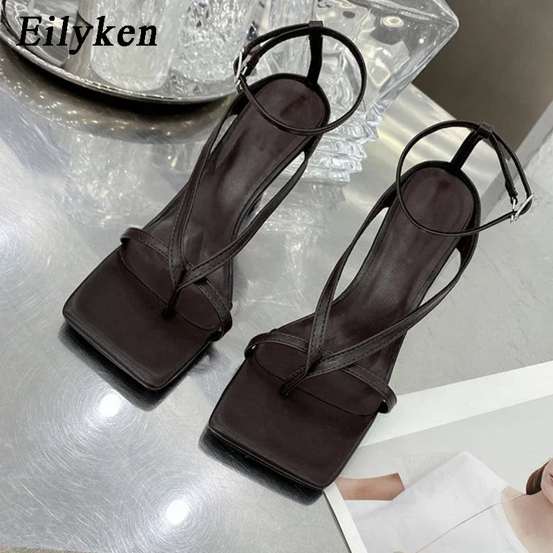 Eilyken Fashion Square Heels